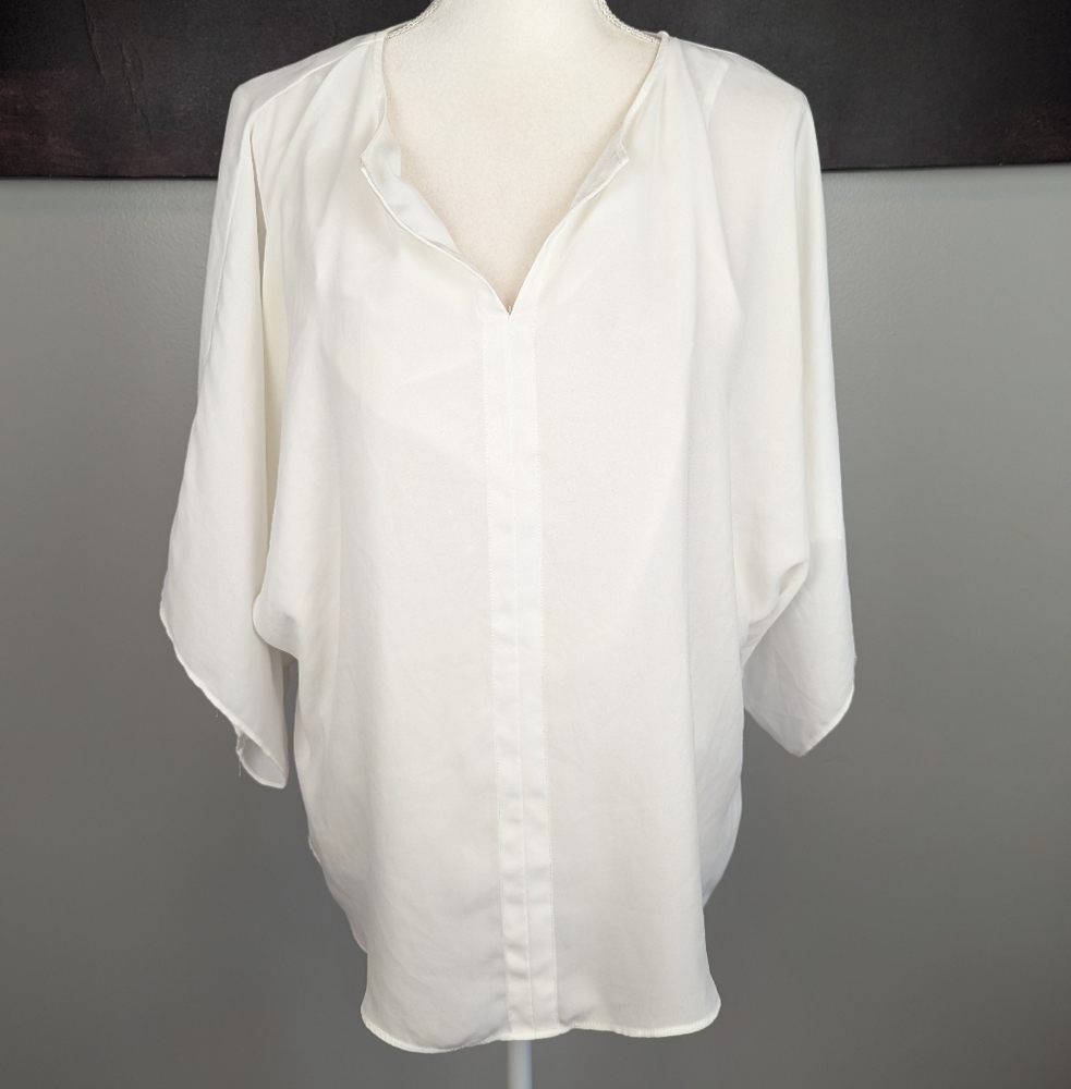 White 1/2 sleeve blouse